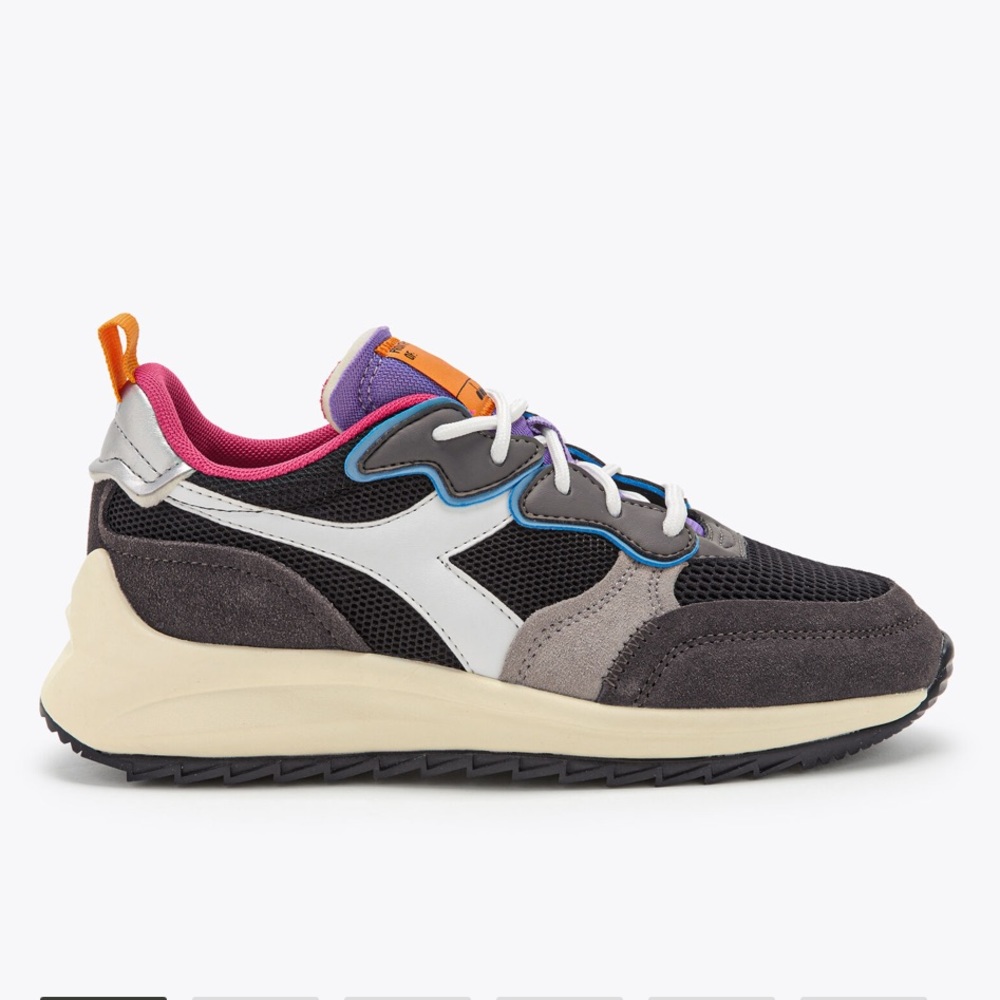 NWOT Diadora sneakers. Never worn and will ship in original box
